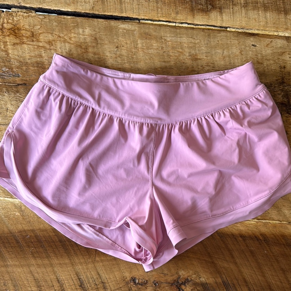 🍋 Lululemon Pink Athletic Shorts